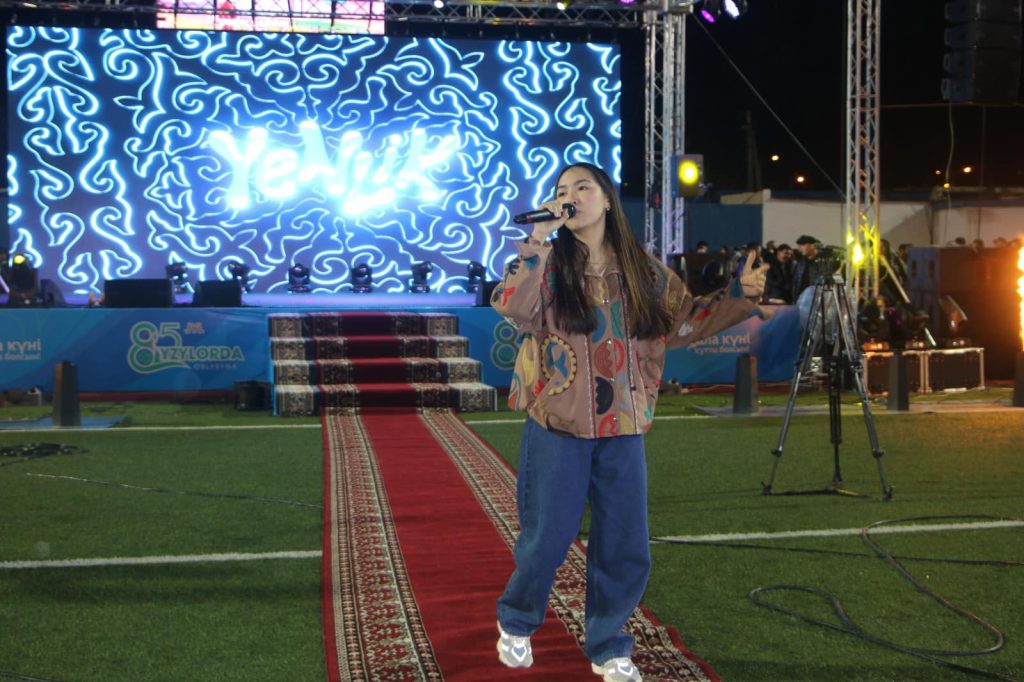 Гала-концерт: Ақмешіттің аспанында ән әуеледі