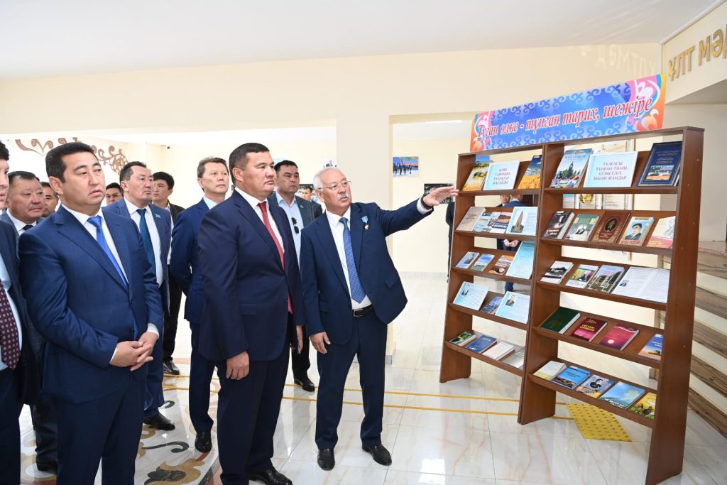 Делегаттар Нағи Ілиясов ауылының тұрмыс-тіршілігімен танысты