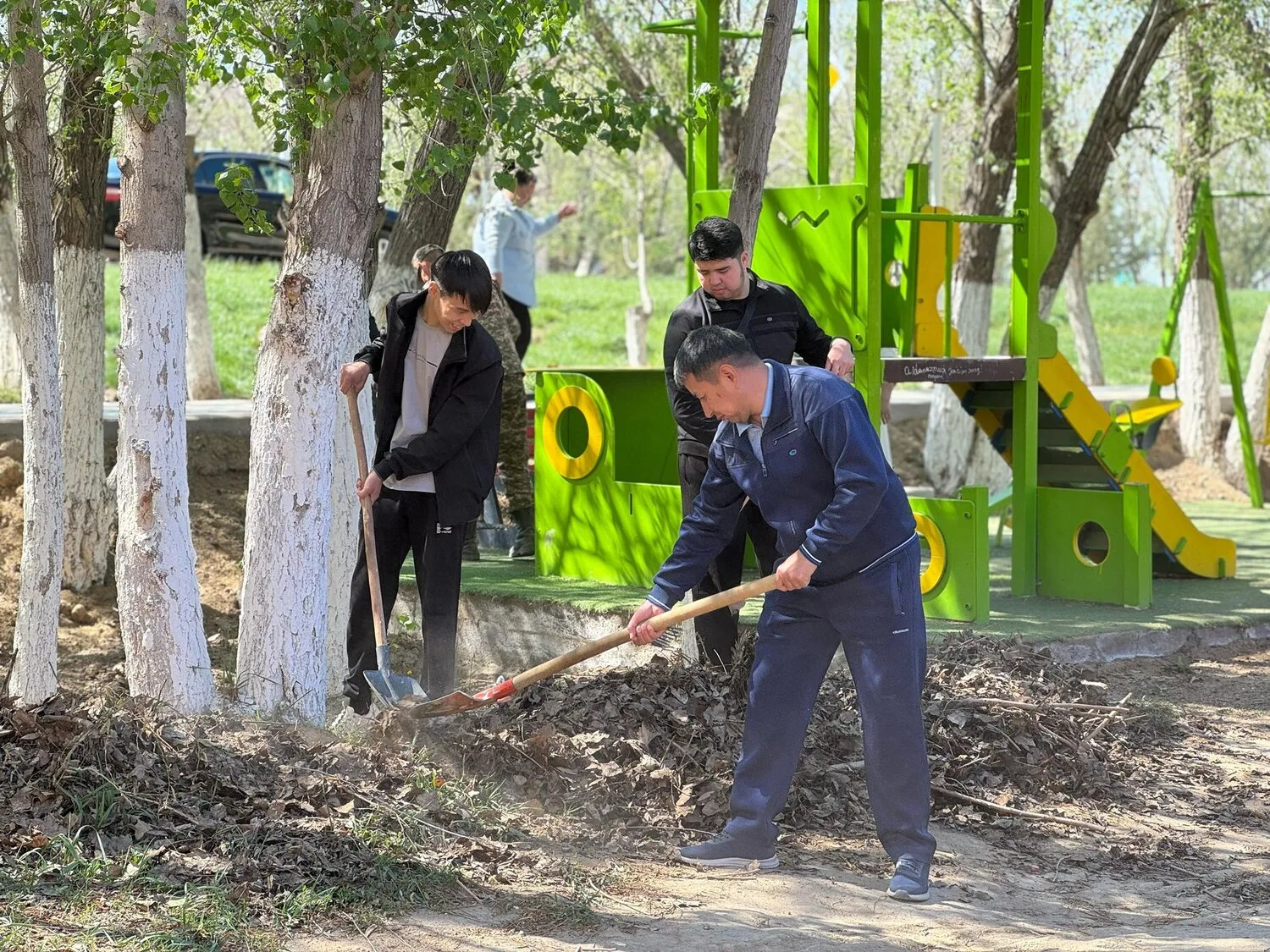 "Таза Қазақстан": көркейту-көгалдандыру шаралары жалғасуда
