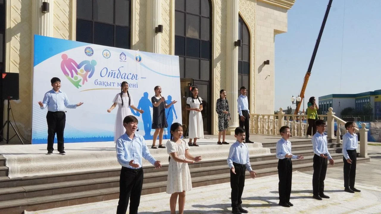 15 мамыр - Халықаралық отбасы күні
