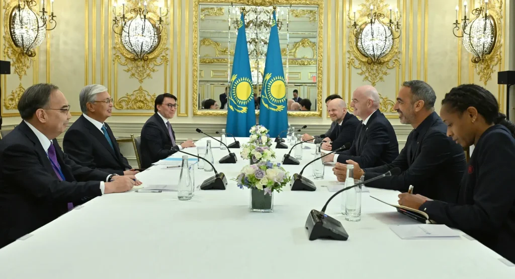 Мемлекет басшысы FIFA президентін қабылдады