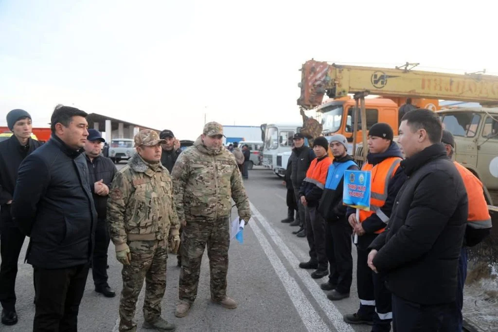 Арал ауданында облыстағы азаматтық қорғау қызметтерінің техникаларының саптық қарауы өткізілді