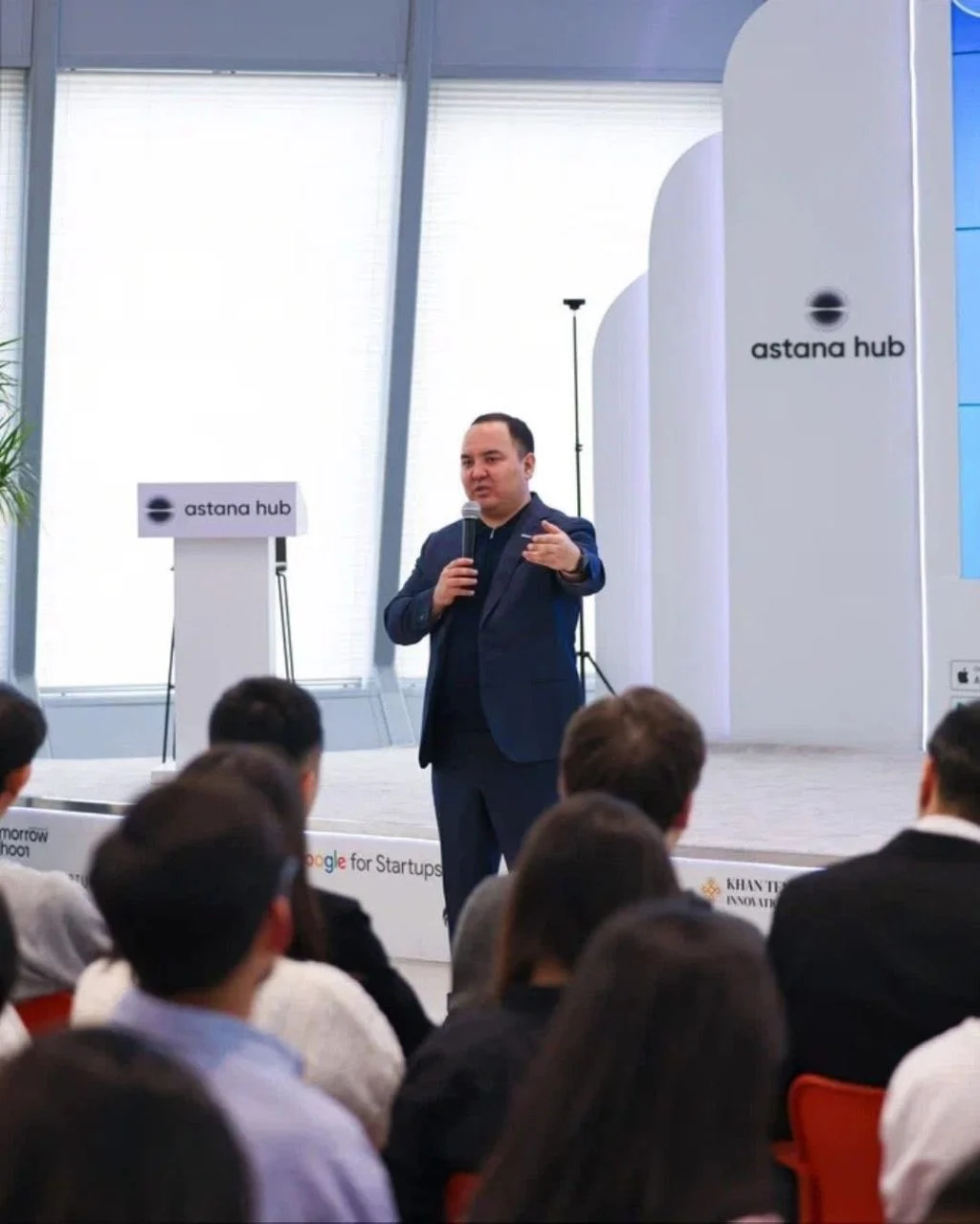 Астанада «AMANAT CUP» пікірсайыс турнирі басталды