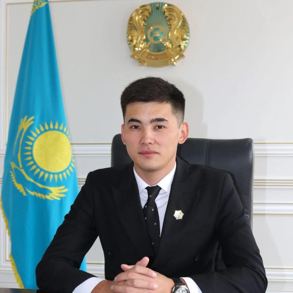 Студенттік өмірді сағындым, бастауындай бағымның...