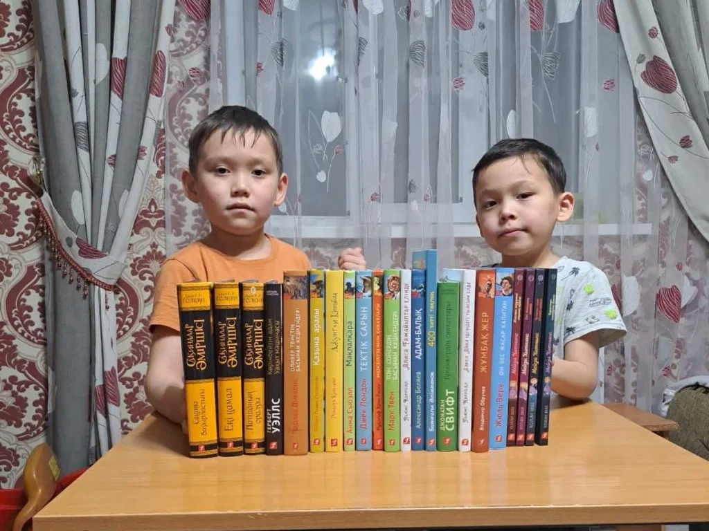 Бір жылда 84 кітап оқыған бүлдіршіндер
