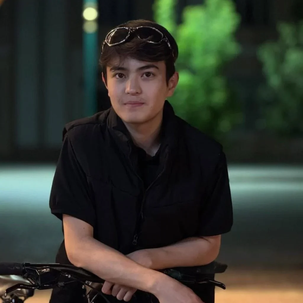 Кімге алғыс айтқыңыз келеді?