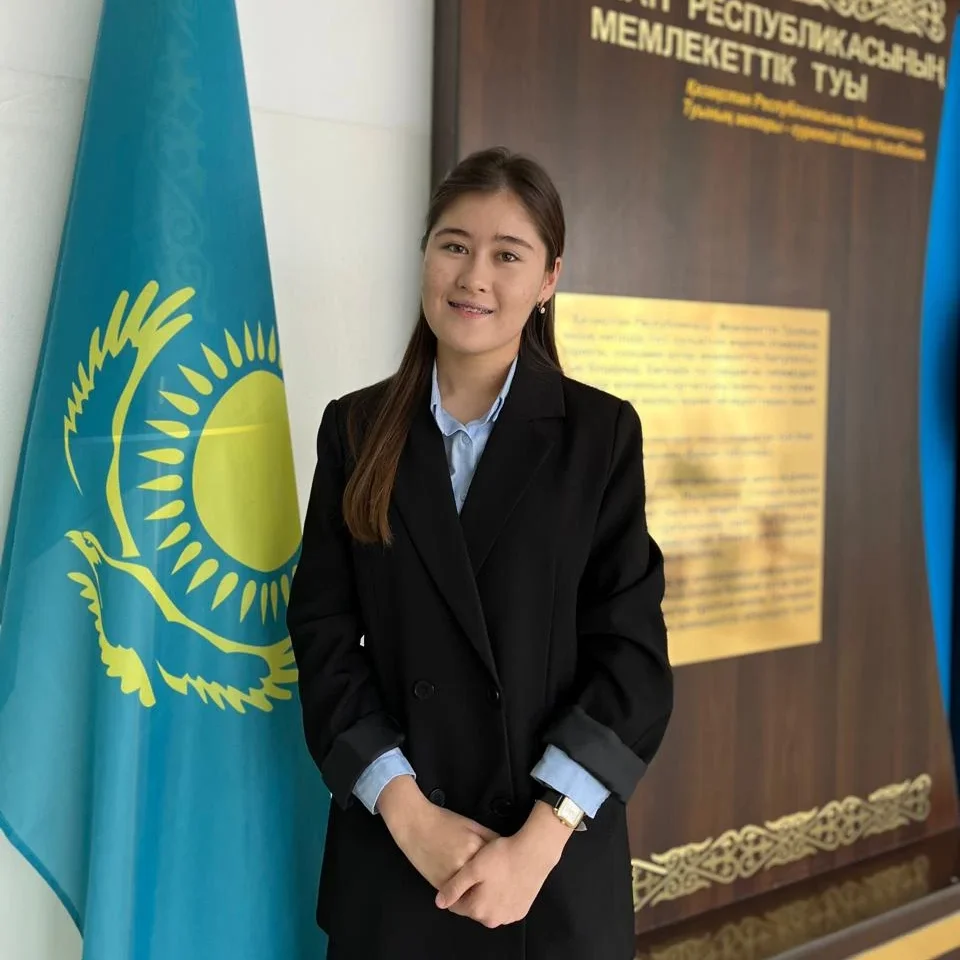 Кімге алғыс айтқыңыз келеді?