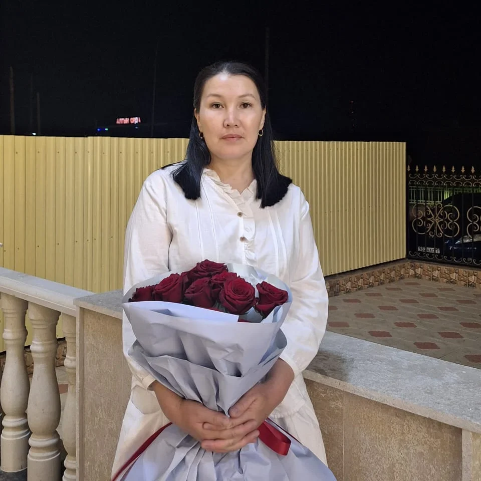 Кімге алғыс айтқыңыз келеді?