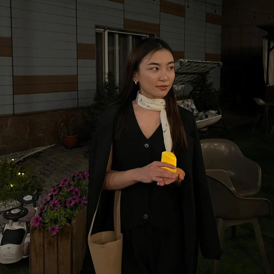 Аяжан ӘСІЛ: Қанша қиын болса да, адам болып қалуды ұмытпа