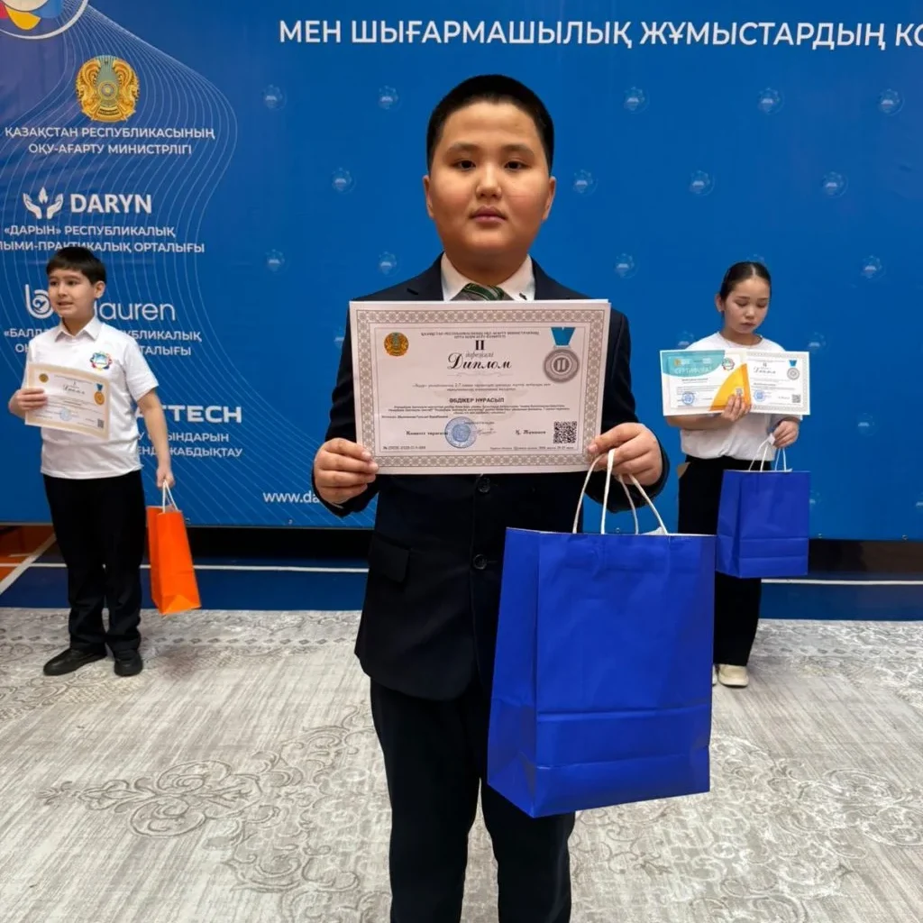 Тұрақты тіркестерді ойын арқылы үйрету: Нұрасылдың жобасы «Зерде» байқауында үздік атанды