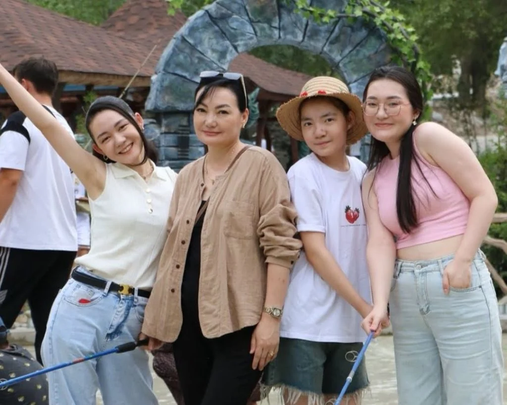 Әйел. Қызмет. Әділет