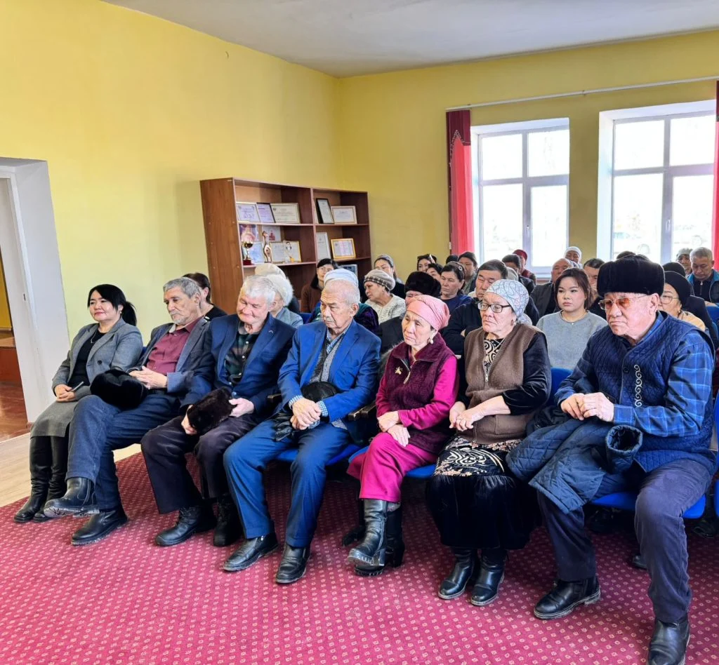 Қызылөзек ауылдық округінде жаңа Конституция жобасы талқыланды