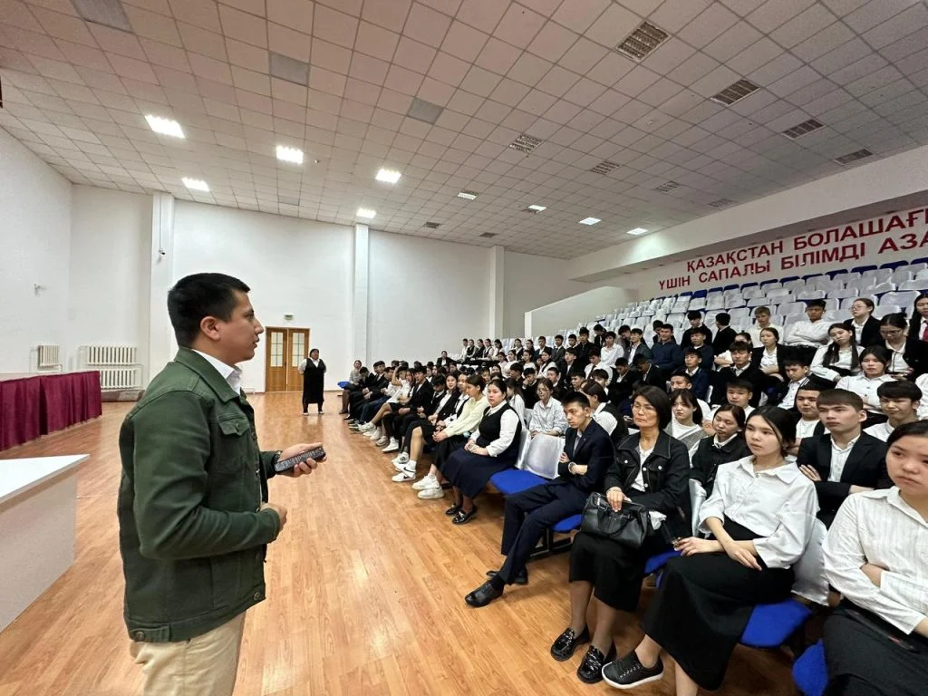 Бақберген СӘРСЕНБАЙҰЛЫ: Білім мен тәрбие қатар берілгенде ғана қауіпті жеңеміз