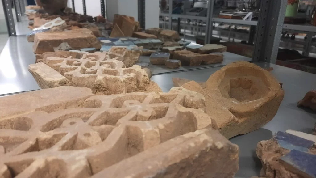 Жәдігер толы жан сарай