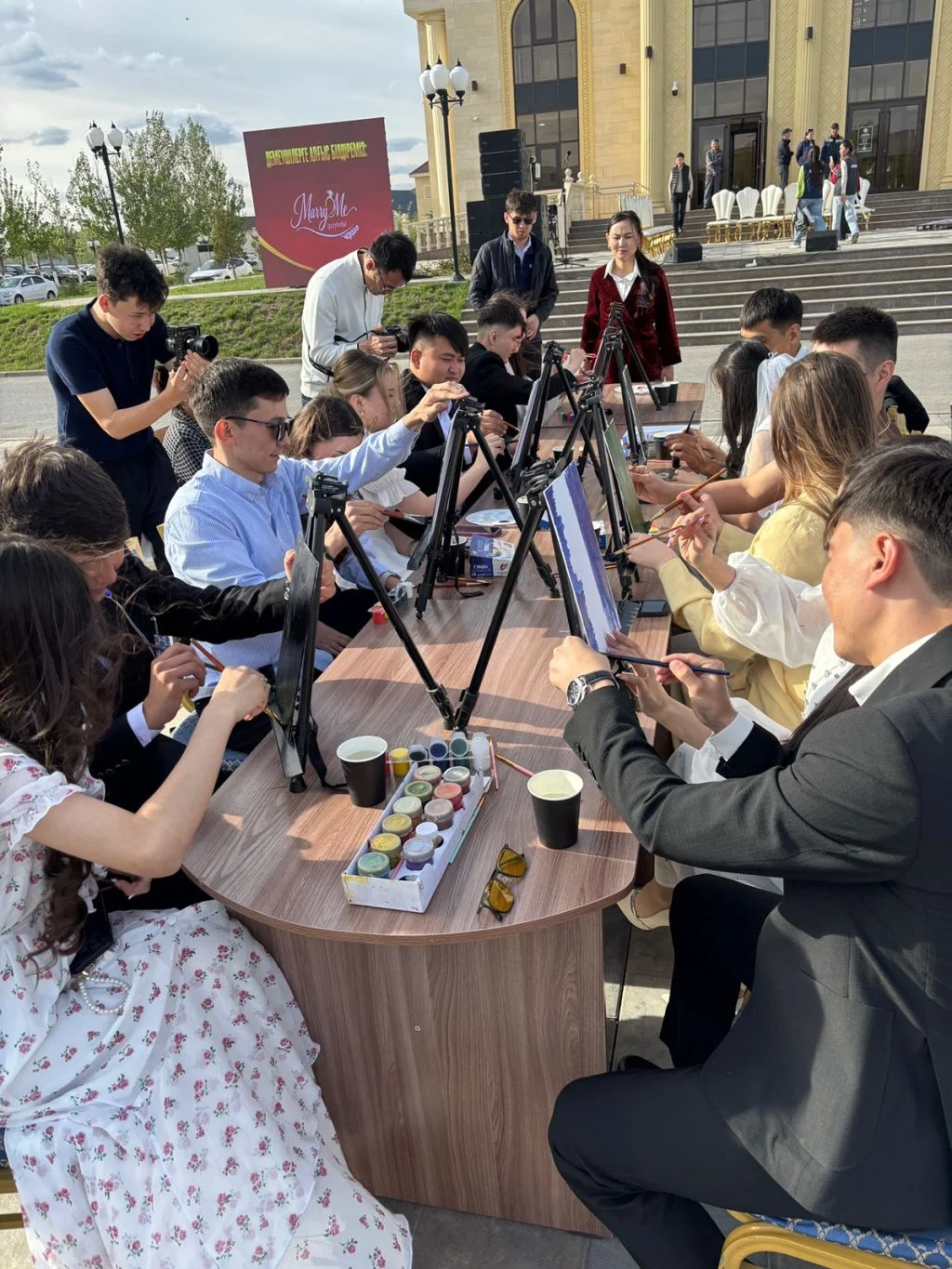 Екі жүрек: бір шаңырақ, бір өмір