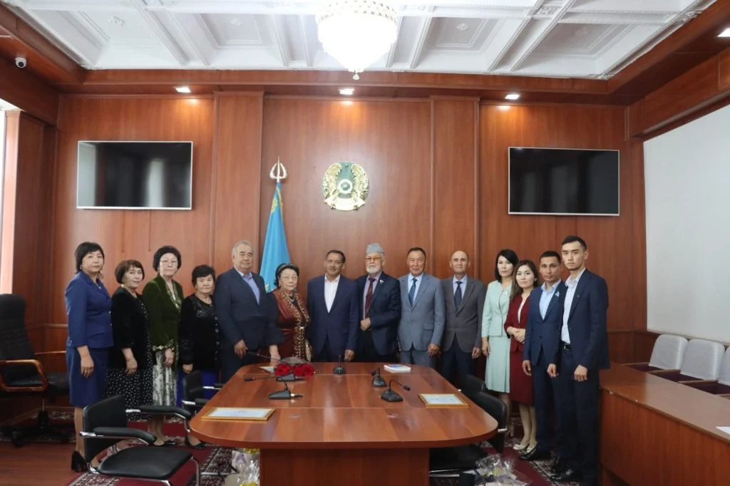 Жәдігер толы жан сарай