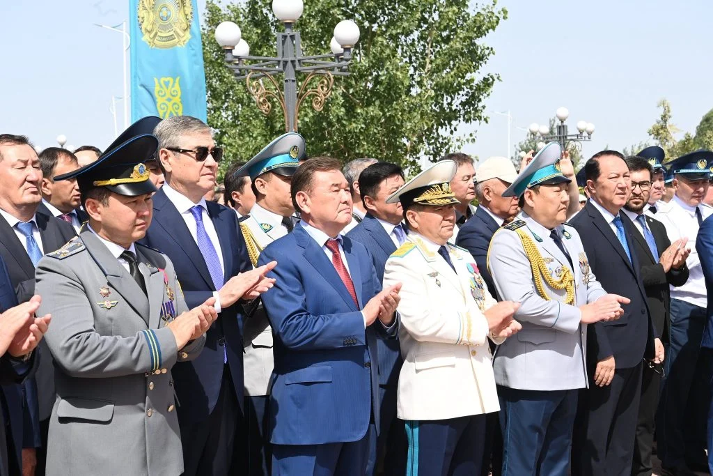 Рәміздер аллеясында рух асқақтады