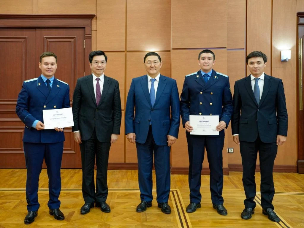 Алғашқы цифрлық жасанды интеллект құралдарының таныстырылымы өтті