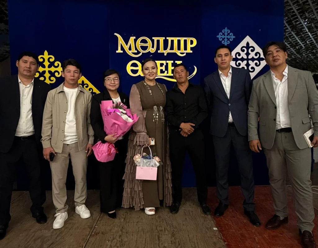 "Мөлдір өлең": таланттар тоғысқан төр